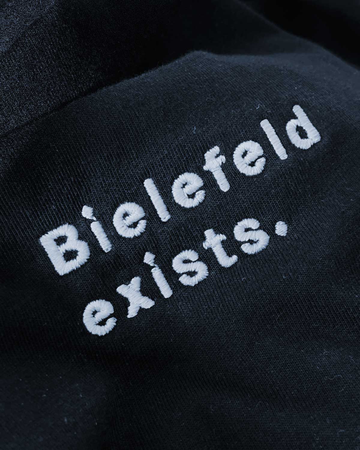 T-Shirt: Bielefeld exists. Original (Unisex)